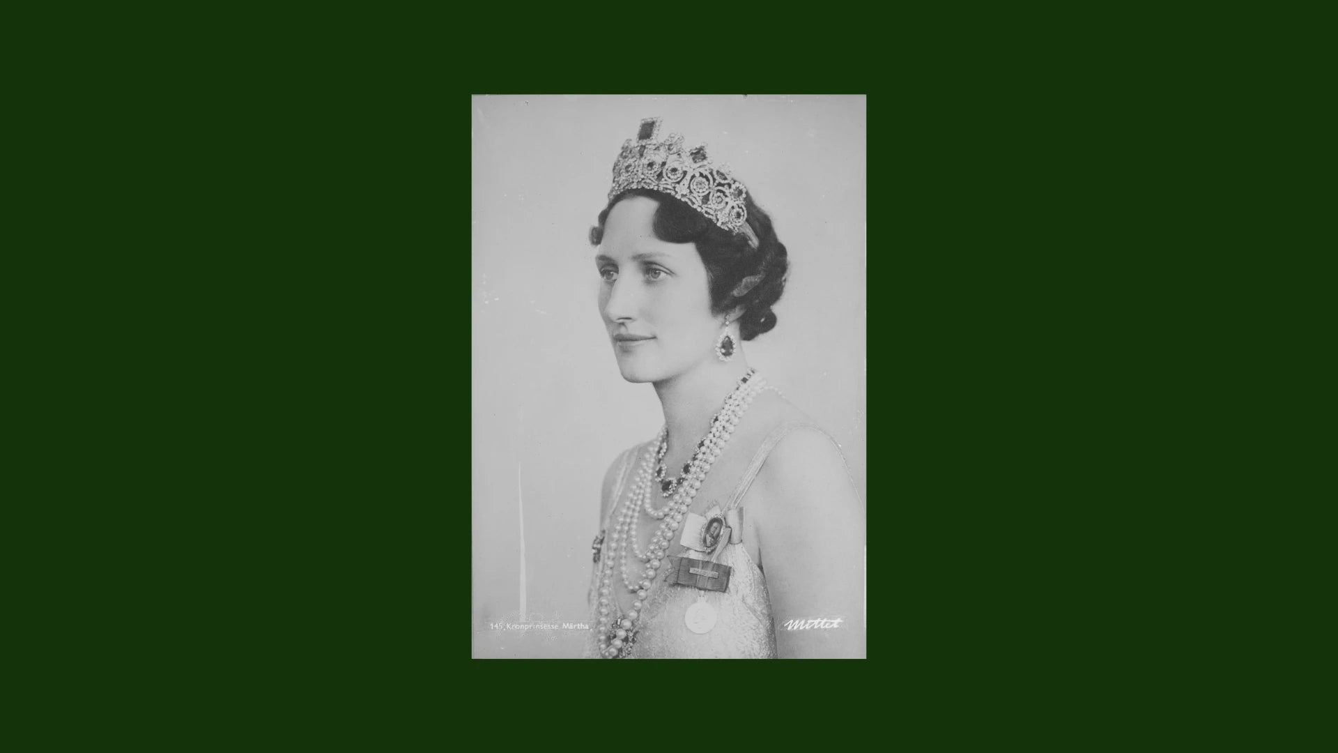 Smaragdene skulle redde kronprinsesse Märtha
