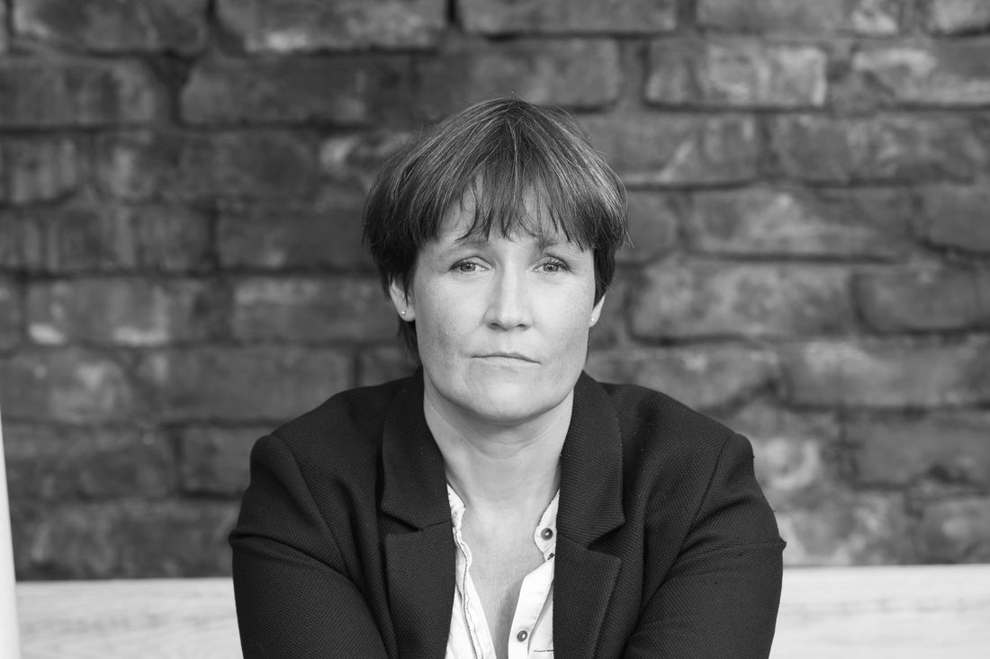 Maria Tryti Vennerød om vald, makt og om å finne formen i «Nære relasjonar»