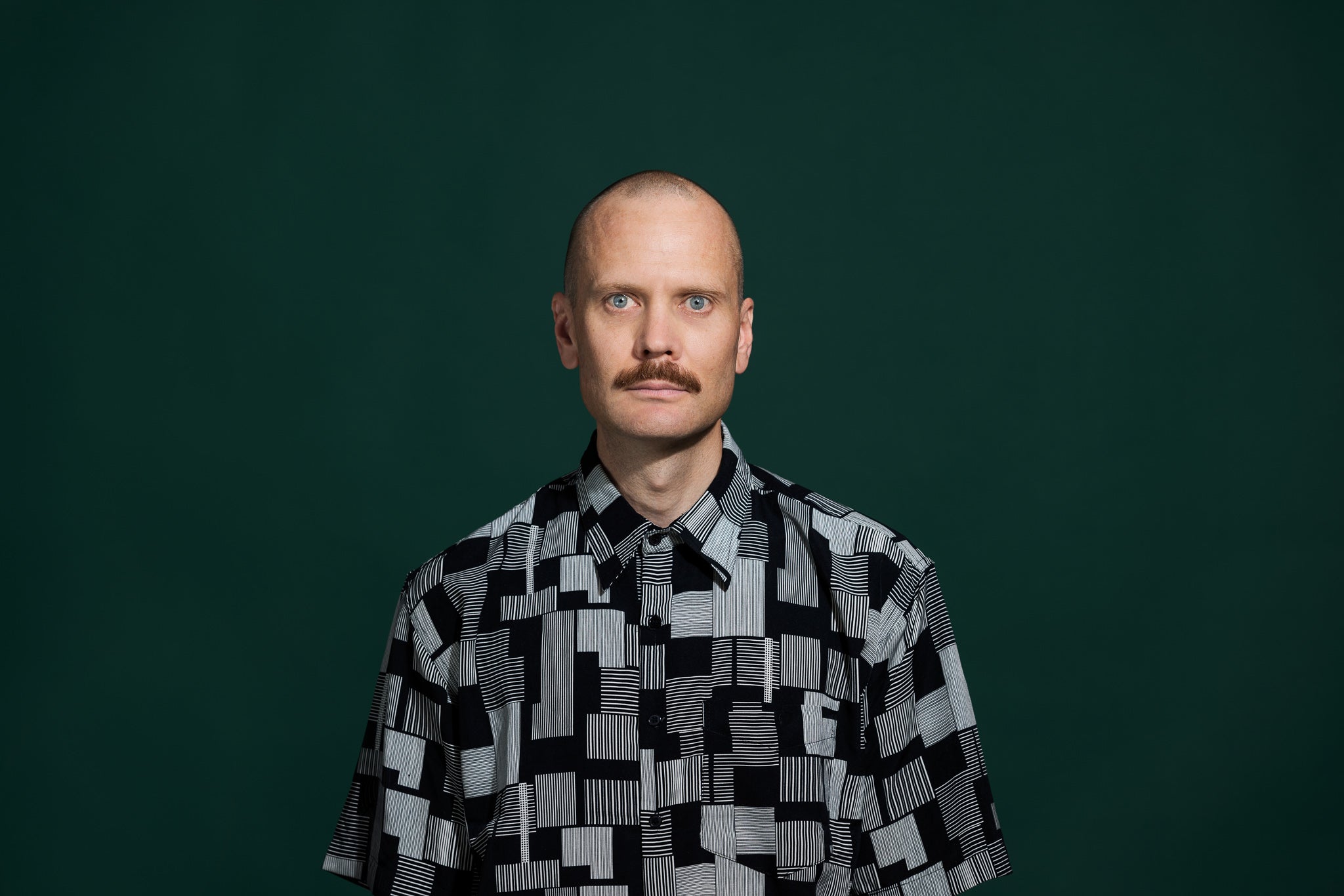 Forfatterintervju: Eirik Willyson om «Hemmelige tjenester»